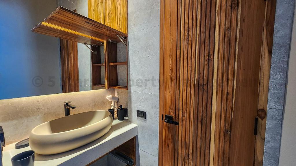 Coconut Lane's Secret Villa photo 3