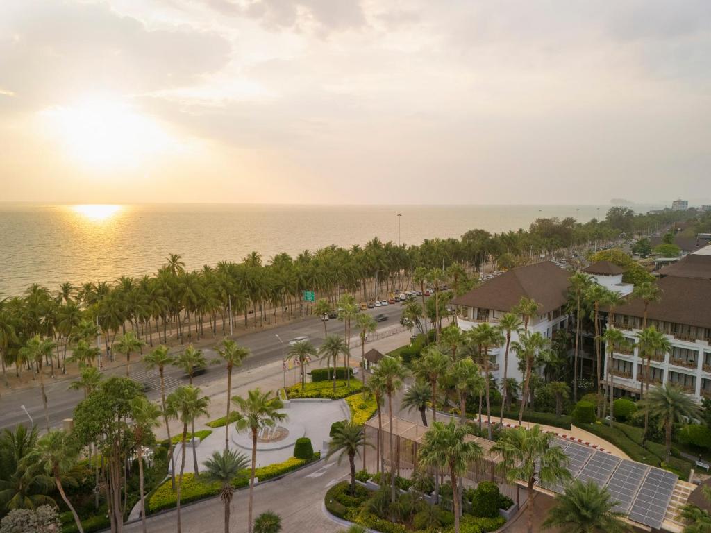 Amari Bangsaen photo 2