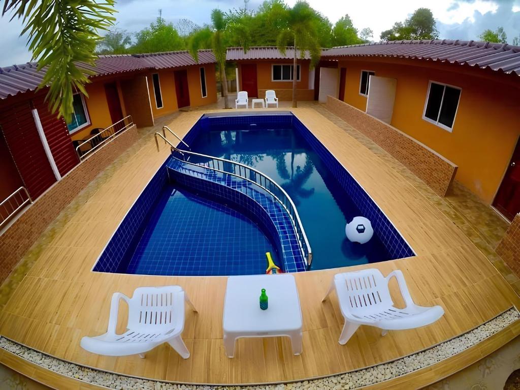 The Windsor Boutique Resort photo 3