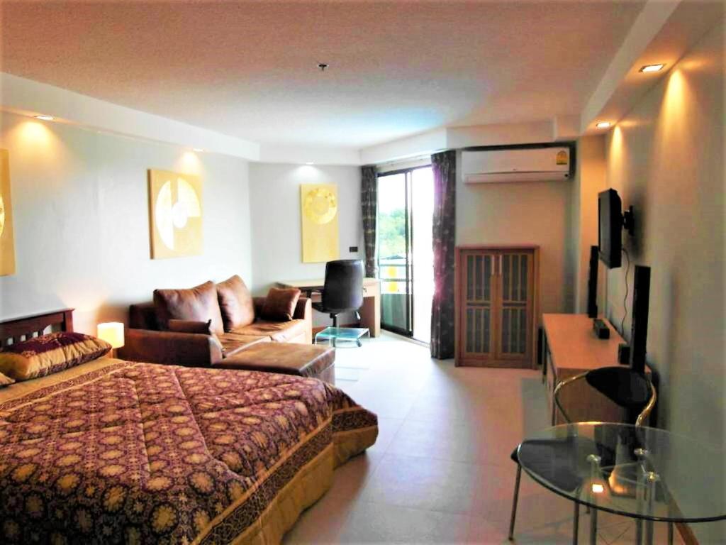 Swimming Pool View Spacious Studio 5 Min To Beach photo 2