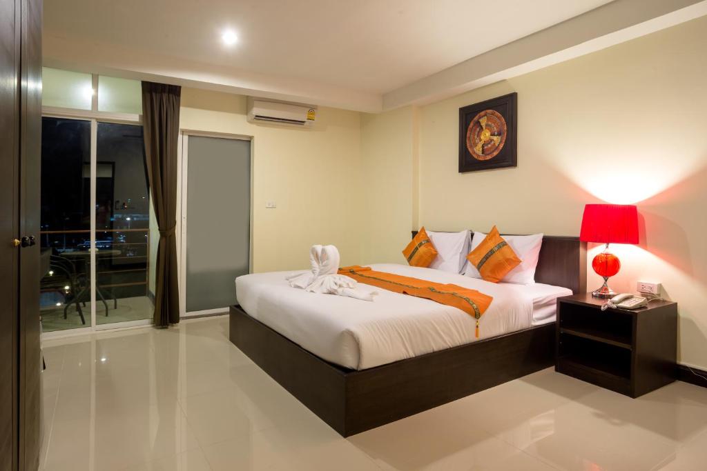 The Elegant Patong photo 2