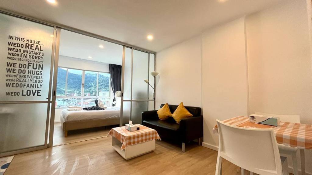Dcondo Kathu - Top Floor 1 Bdr Condo with shared Pool — photo 1