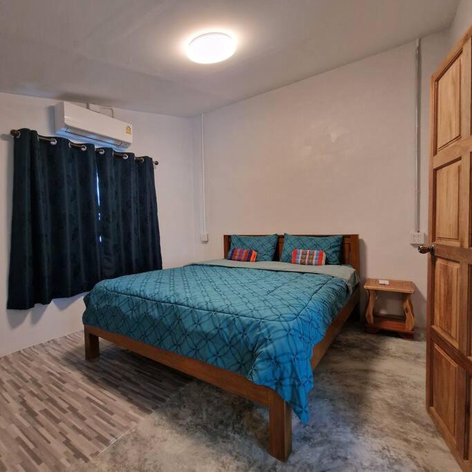 Thai Neighbourhood Duplex Stay 1 Bedroom Home photo 2