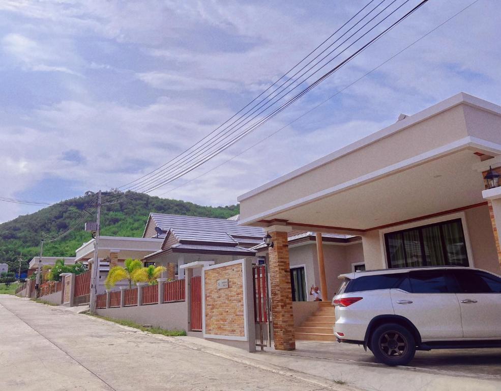 Luekpanee pool villa pranburi — photo 1