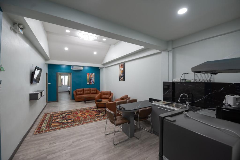 SkyLink Homes - Pattunaam - Airport Link & BTS Chidlom photo 3
