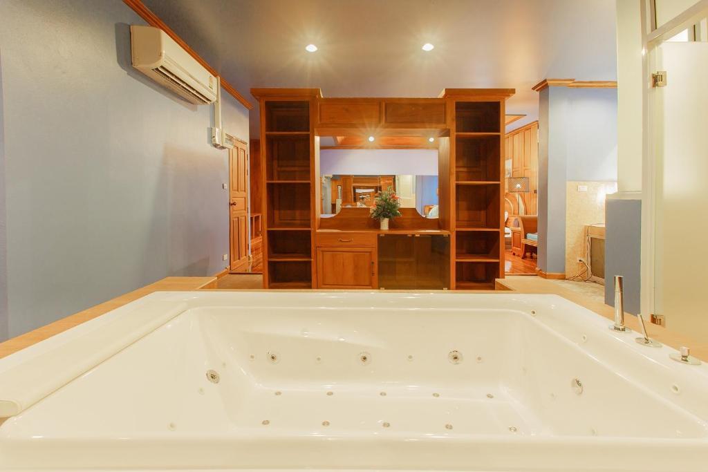 S48 Hotel photo 2