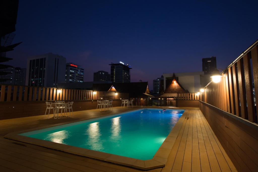 True Siam Rangnam Hotel photo 2