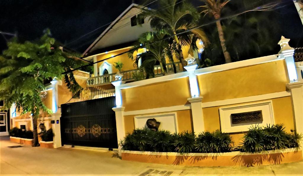 WOWLAND Luxury Pool Villa Pattaya Walking Street photo 3
