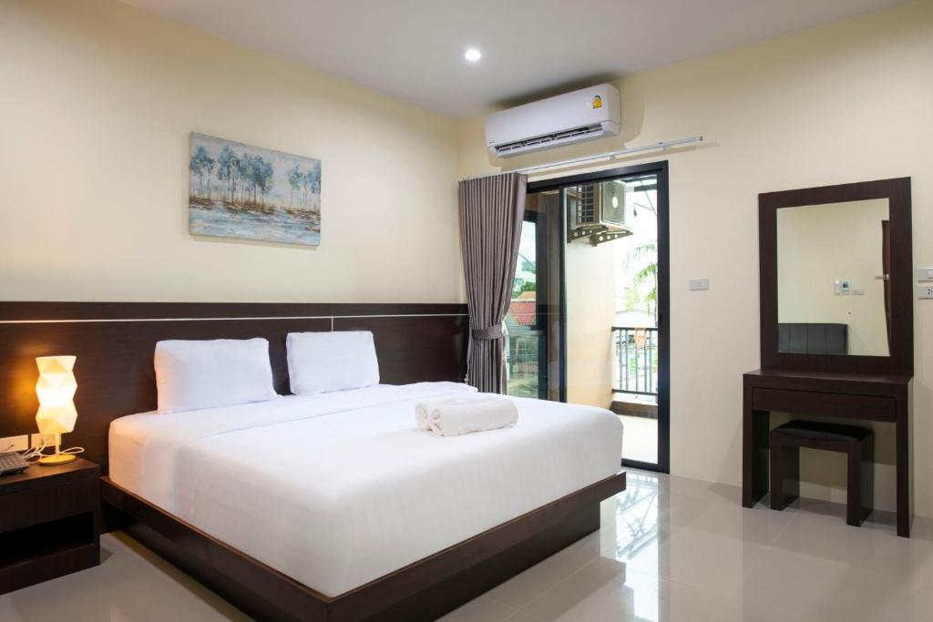 Thip Thip Hotel photo 2