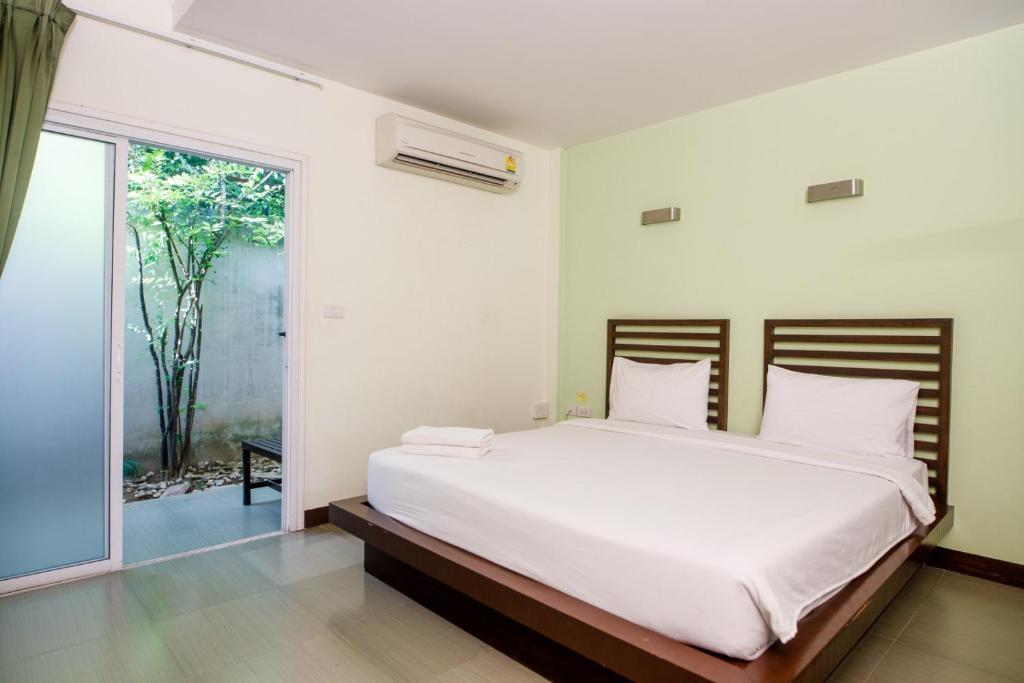 S Hotel Kanchanaburi photo 2