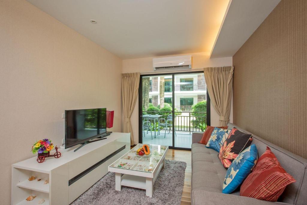 The Title Condo by Tropiclook photo 2