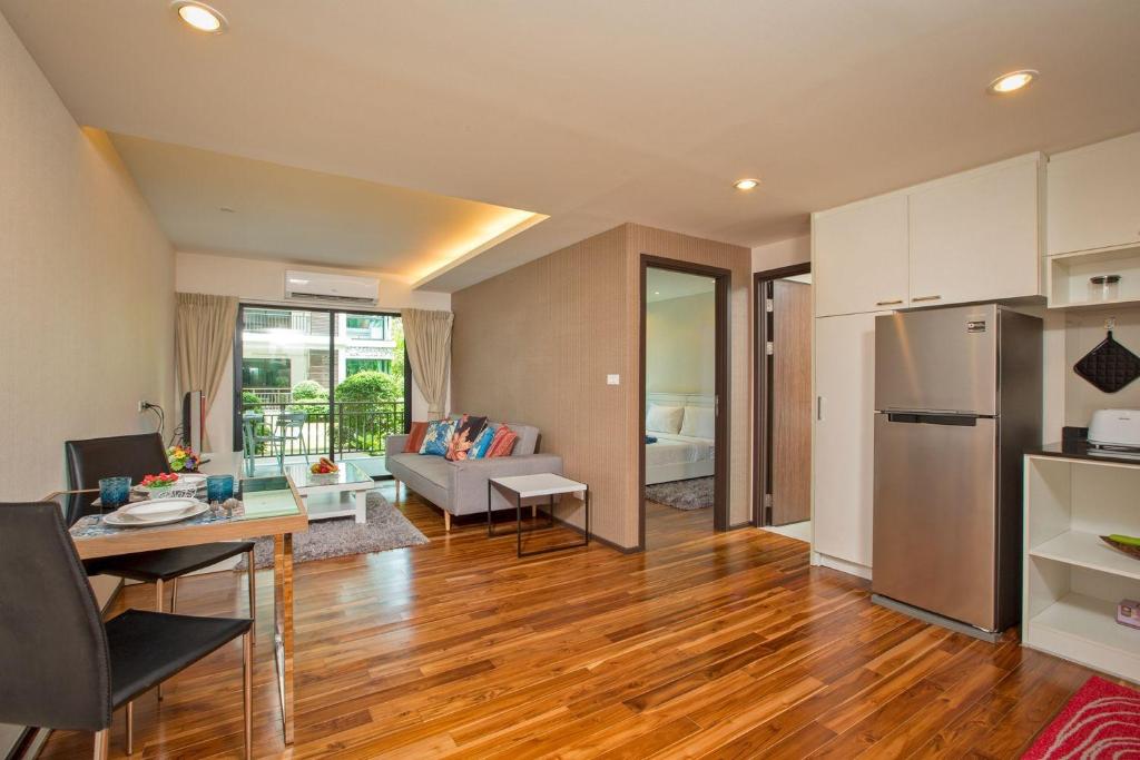 The Title Condo by Tropiclook photo 3