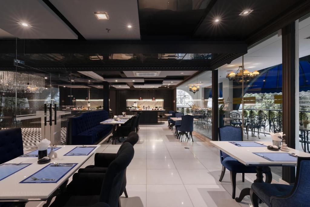Skye Hotel Bangkok photo 2