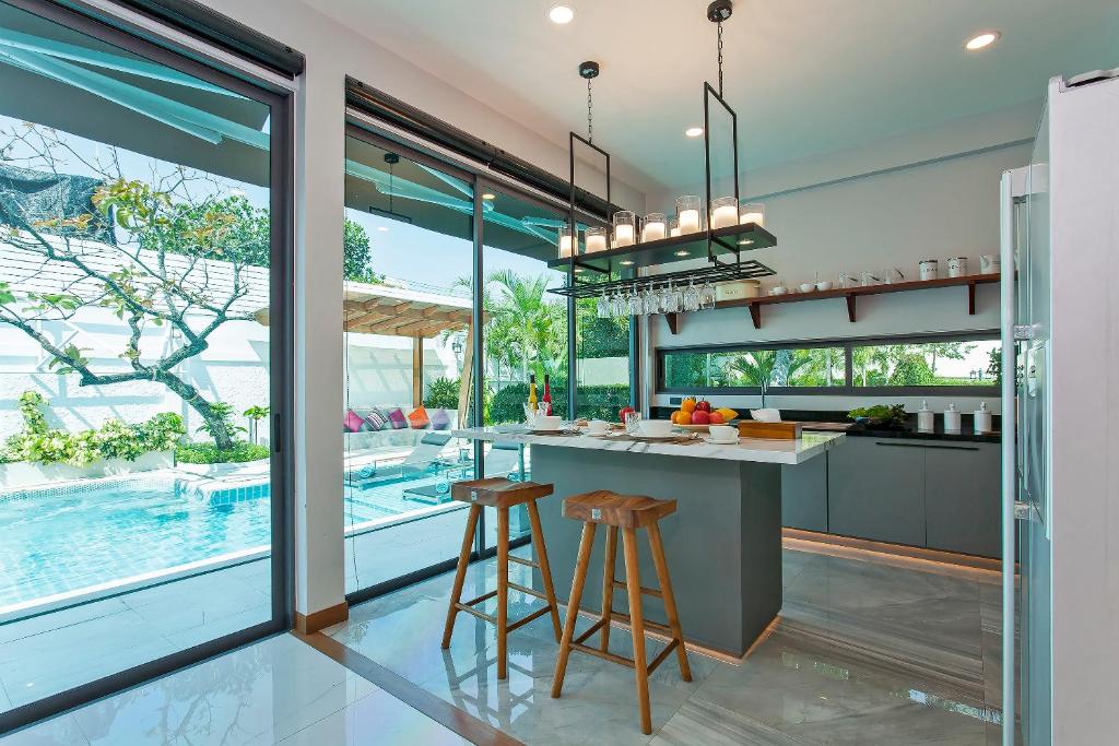 Stylish 2-Villa Combination by Hi At Home photo 3