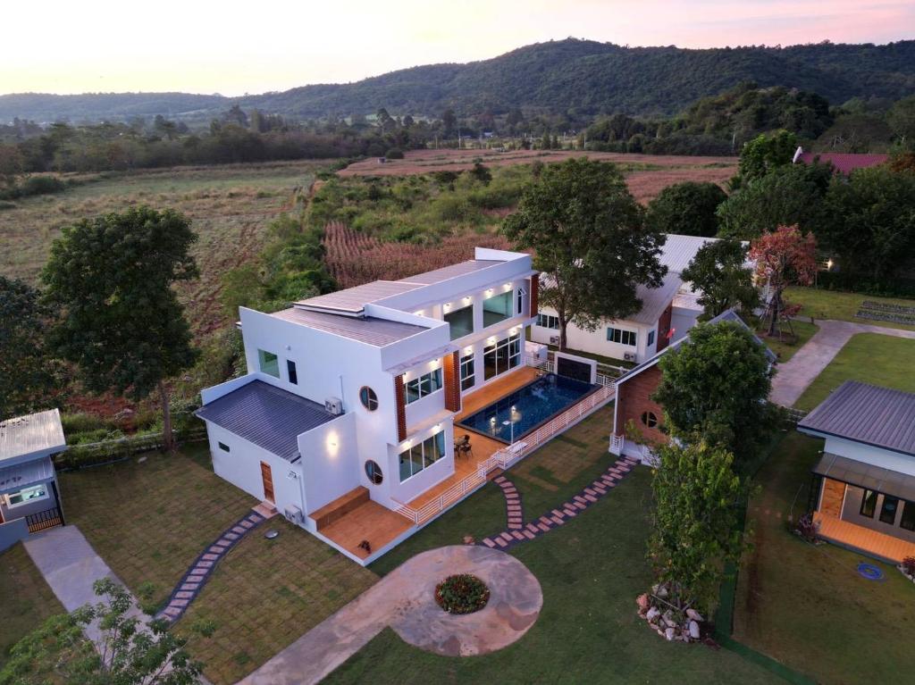 ถึงเที่ยงวัลเลย์เขาใหญ่ Thungtheiyng valley khaoyai — photo 1