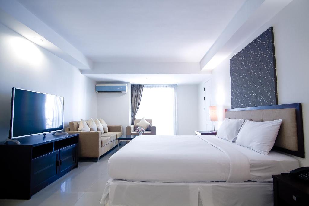 Romance Hotel Bangna photo 3