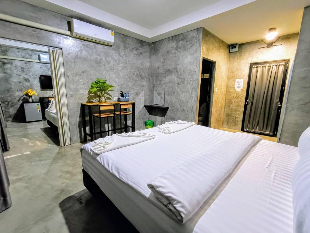 The Loftel Resort photo 2