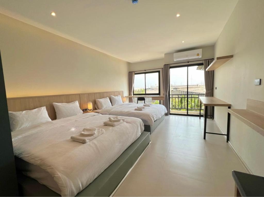 The Way Hotel Ban Pong photo 2