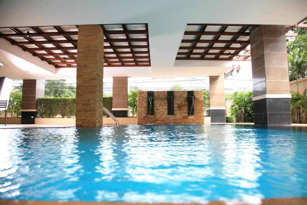Thomson Residence Hotel photo 2