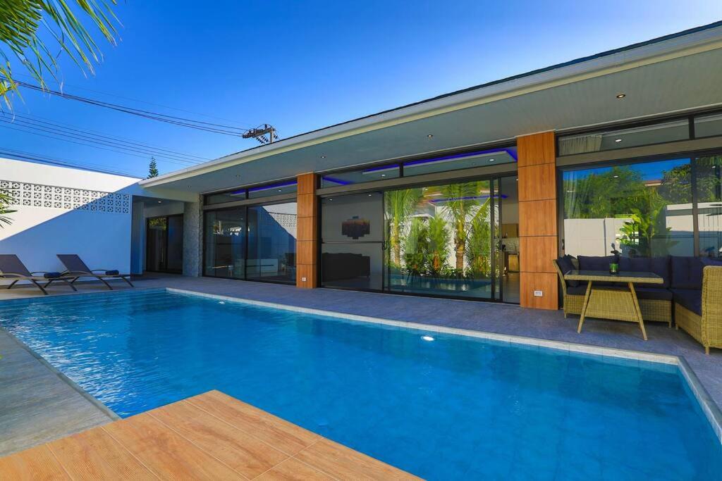 Sweet Luxury by G Estate Phuket photo 2