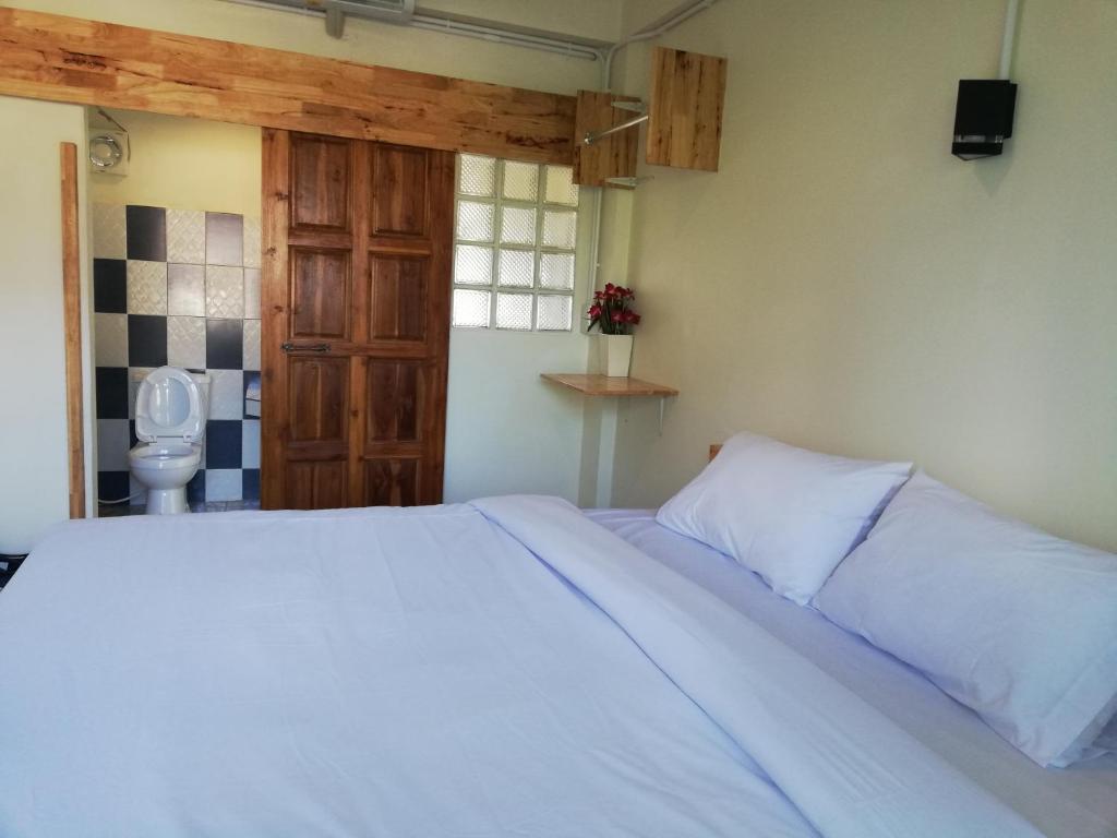 HILLDA HOUSE photo 2