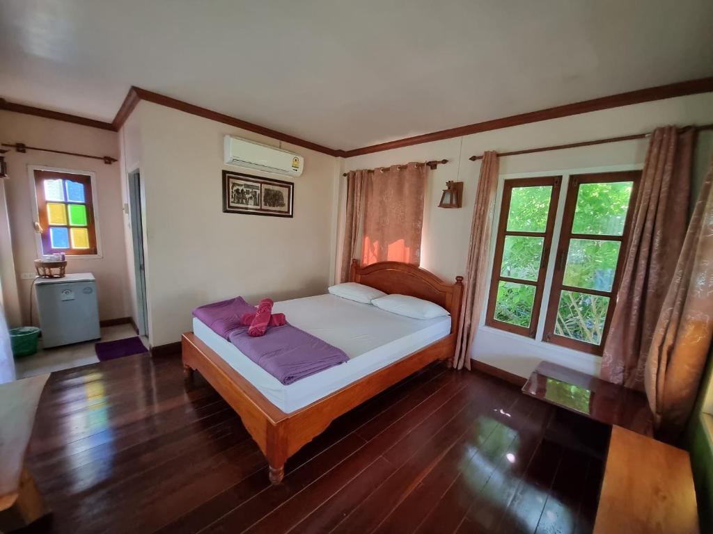 Hello Sichang Bungalow photo 2