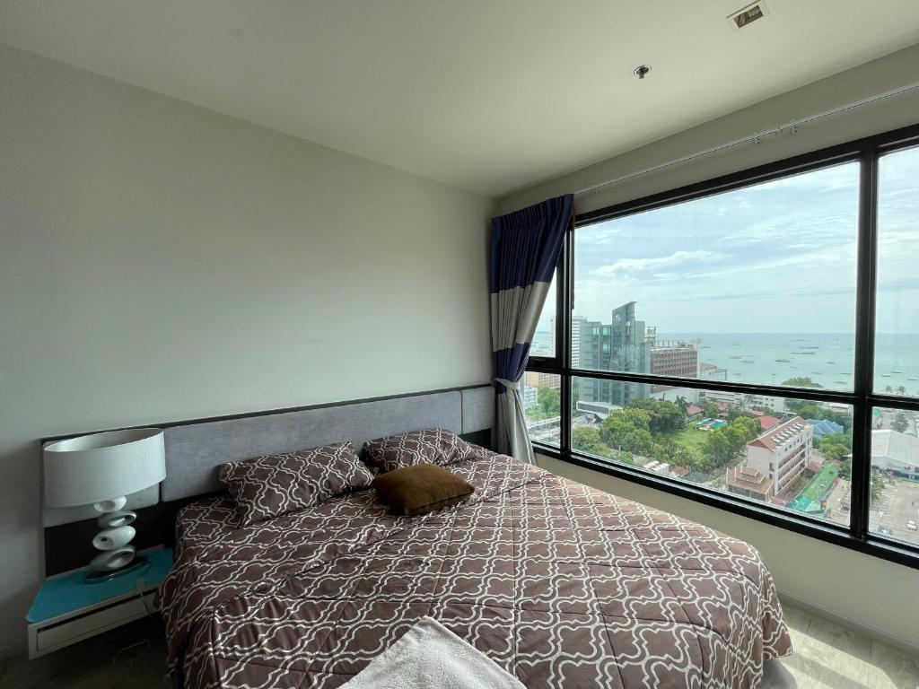 The Base Central Pattaya Top Location photo 2