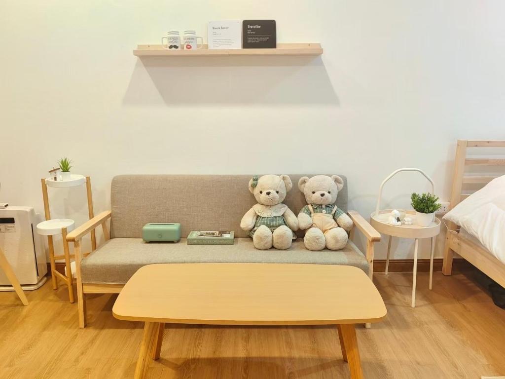 Secret Muji Vintage Building ห้องลับมูจิในตึกวินเทจ — photo 1