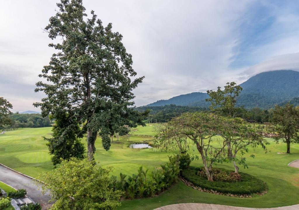 Chatrium Golf Resort Soi Dao Chanthaburi photo 3
