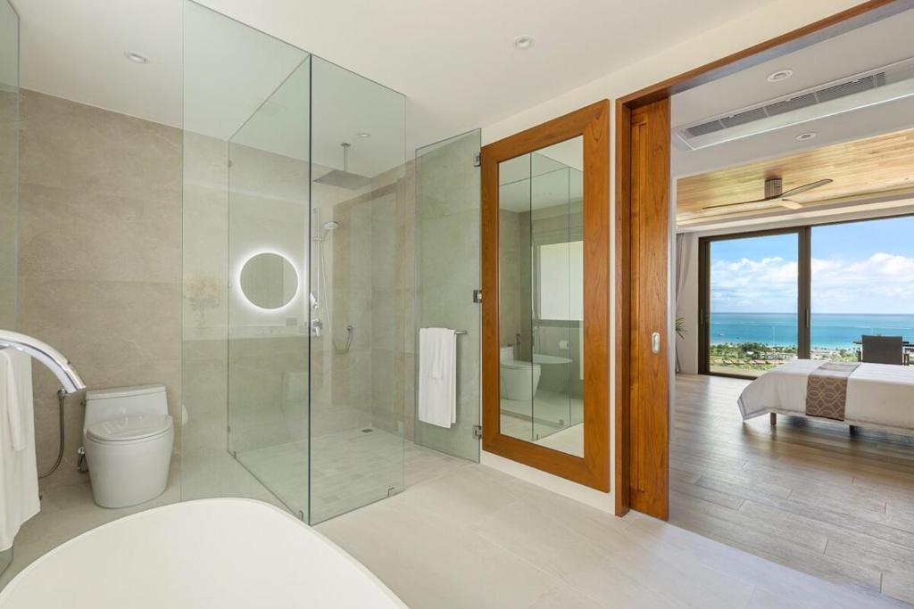 Stunning Seaview Near the Beach photo 2