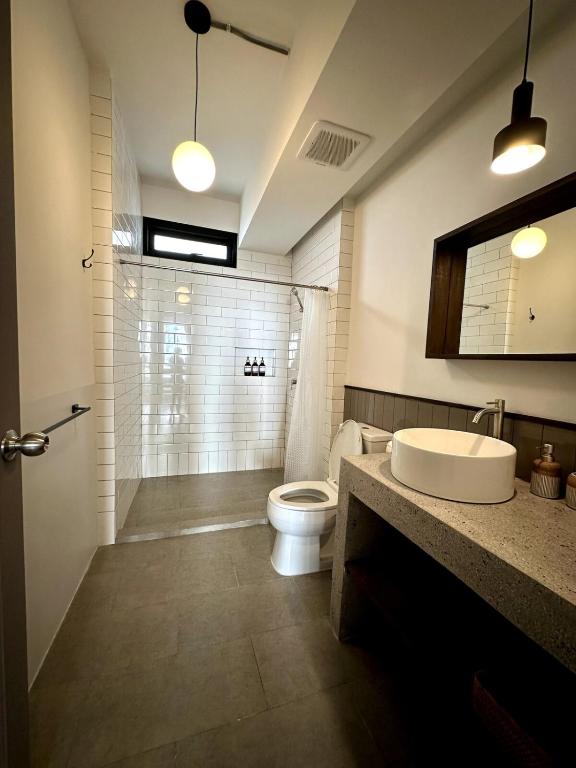 Stylish Studio in Prime Sukhumvit-Next to BTS Nana photo 3