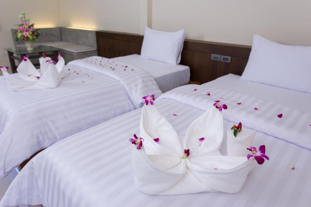 Suksompong Resort photo 2