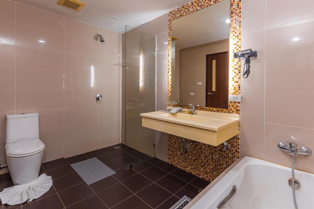 The Kris Resort Hotel photo 3