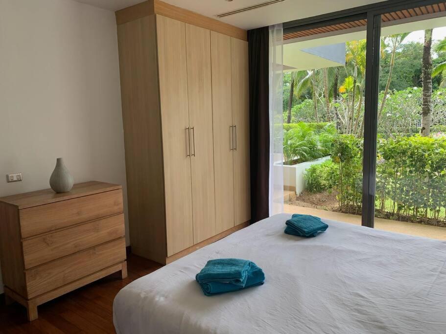 Recently renovated 3BR apartment near Layan Beach photo 2