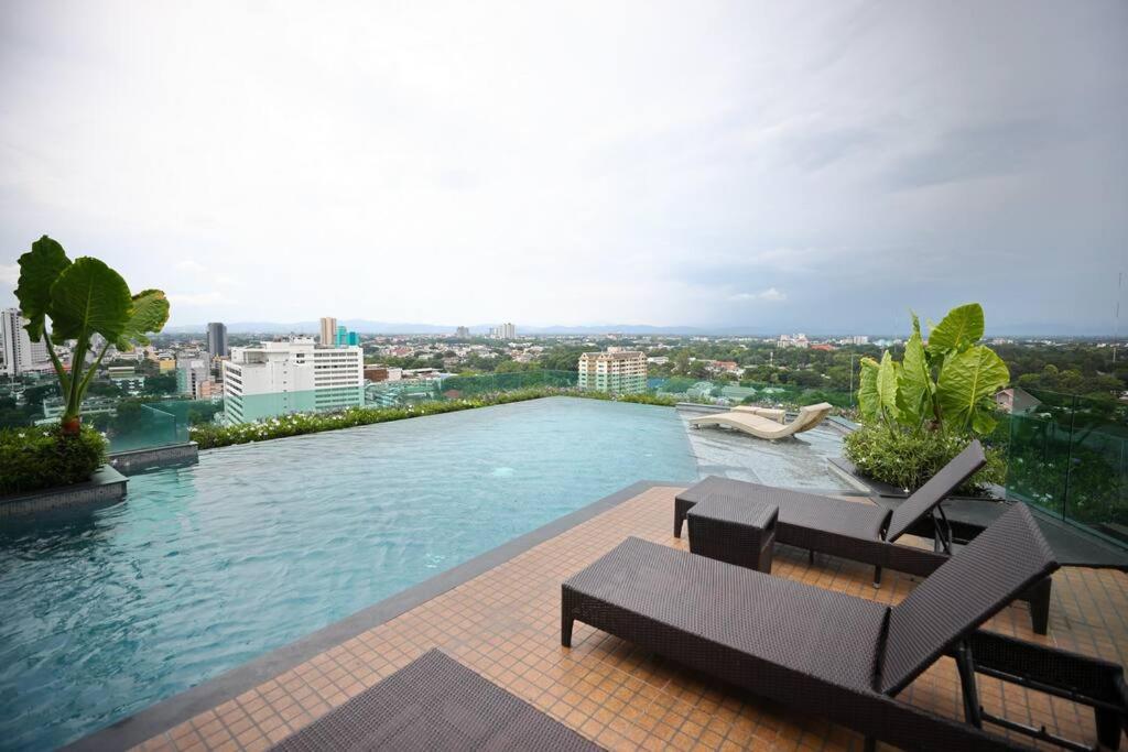 Specious Luxury 2 bedrooms Apt. — photo 1