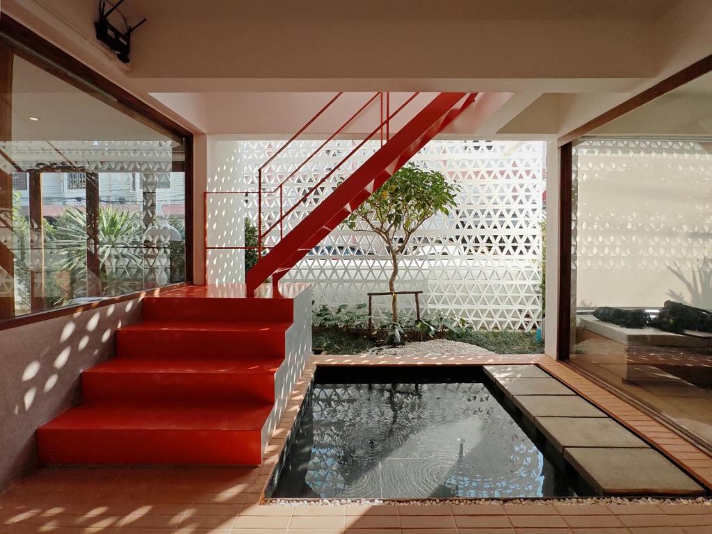 Sense of Jedyod - near Maya Nimman — photo 1