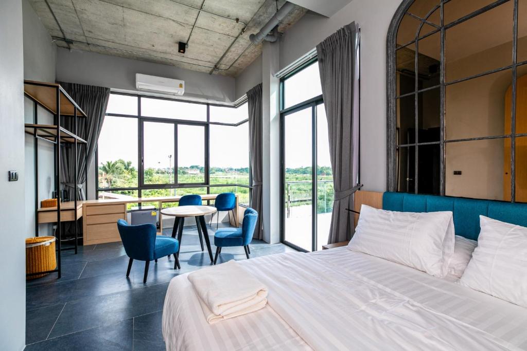 Chainam-Charmchuree residences cafe and spa photo 2