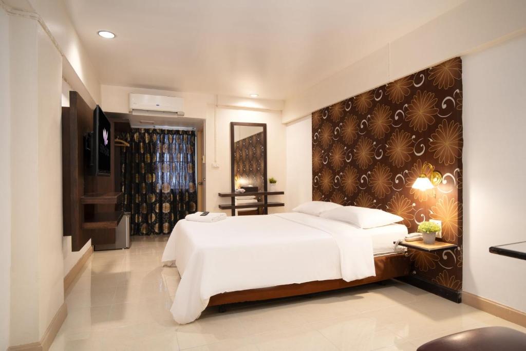 Synsiri Lat Phrao 83 photo 2