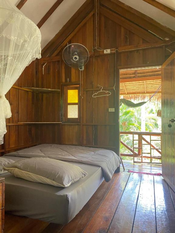 Seree Bungalows & Chill Bar photo 2
