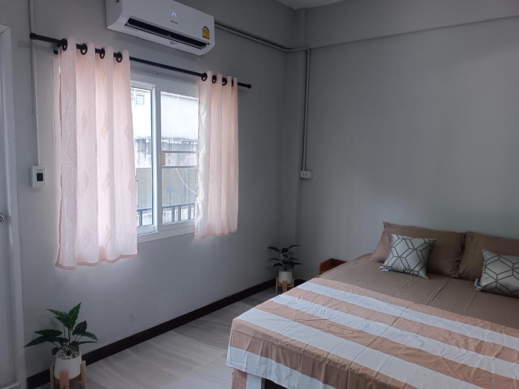 The little home photo 2
