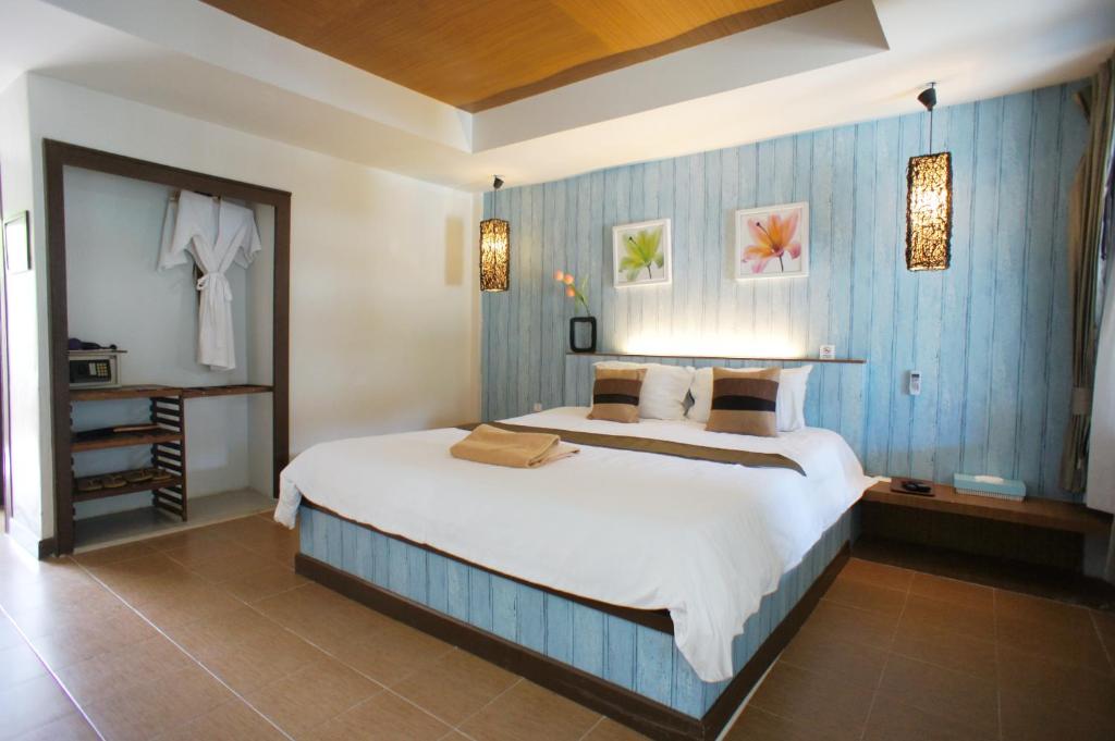 The Hideaway Resort photo 2