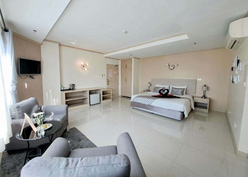 Thipurai City Hotel photo 2