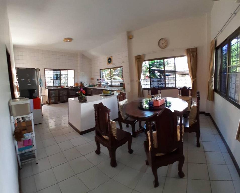 Thongkham house — photo 1