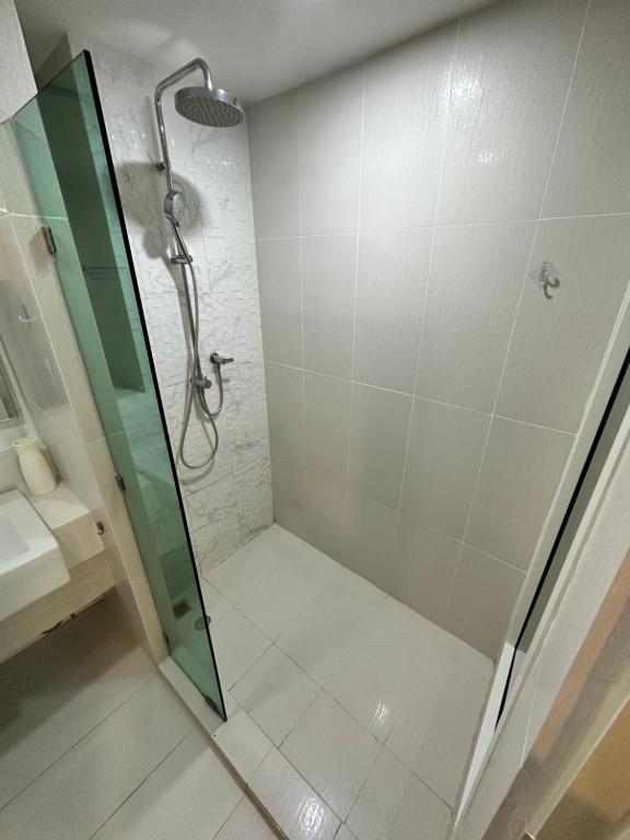 Seven Seas Jomtien 4 floor pool view photo 3