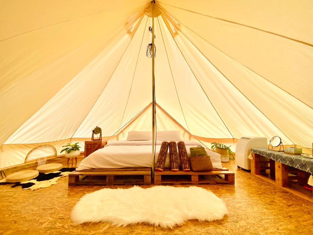 Tanoshi Glamping In Khao Sok photo 2