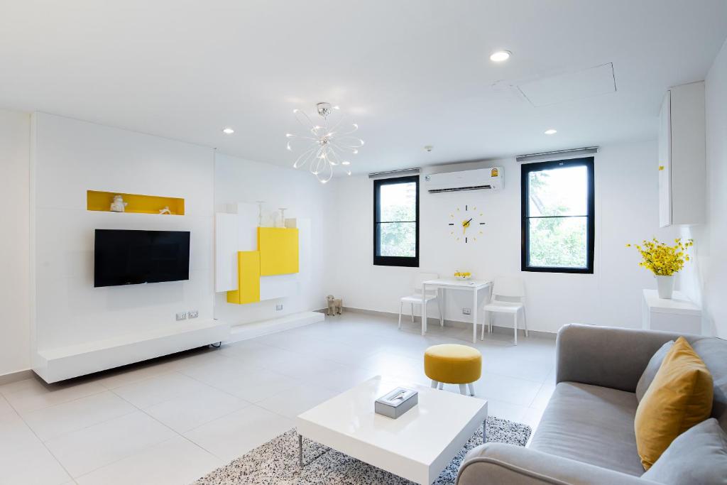 Benviar Tonson Residence photo 2