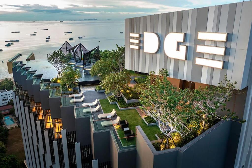 The Edge Central Pattaya - Luxury 1 BR Apartment - Seaview 17th floor #316 — photo 1