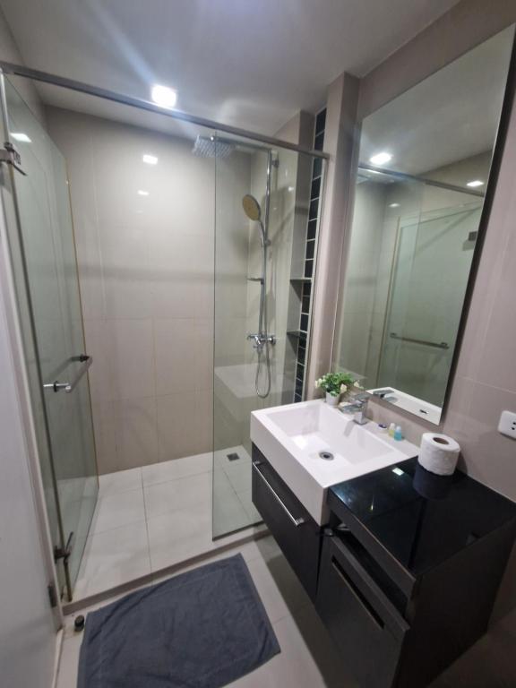 The Deck Condo Patong 5Fl Pool View photo 2