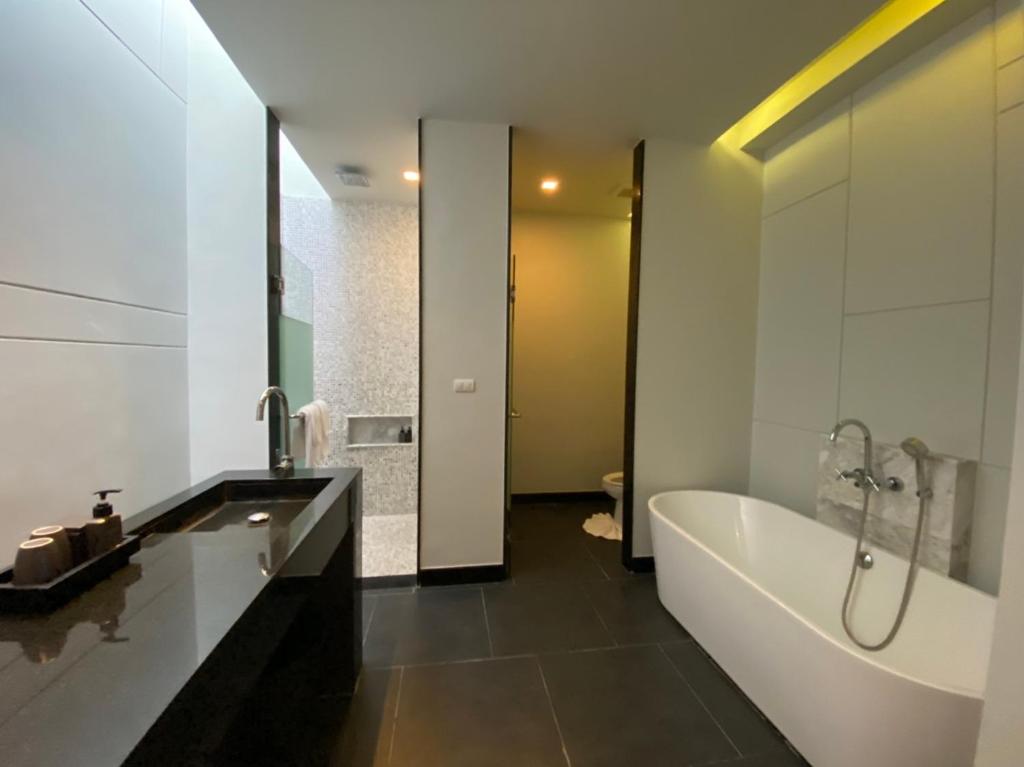 Villa 3 Bedrooms with private pool at Wings Pasak photo 3