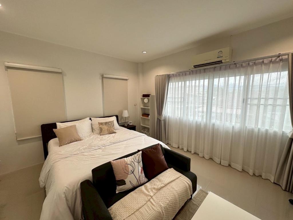 White Haven - Homestay for Ladies photo 2